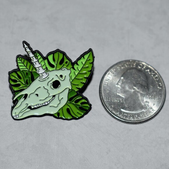 Unicorn Skull Skeleton Leaves Dark Fantasy Enamel Pin - Picture 2 of 2